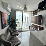 Exclusive 3 Bedroom Apartment - Sunset 47
