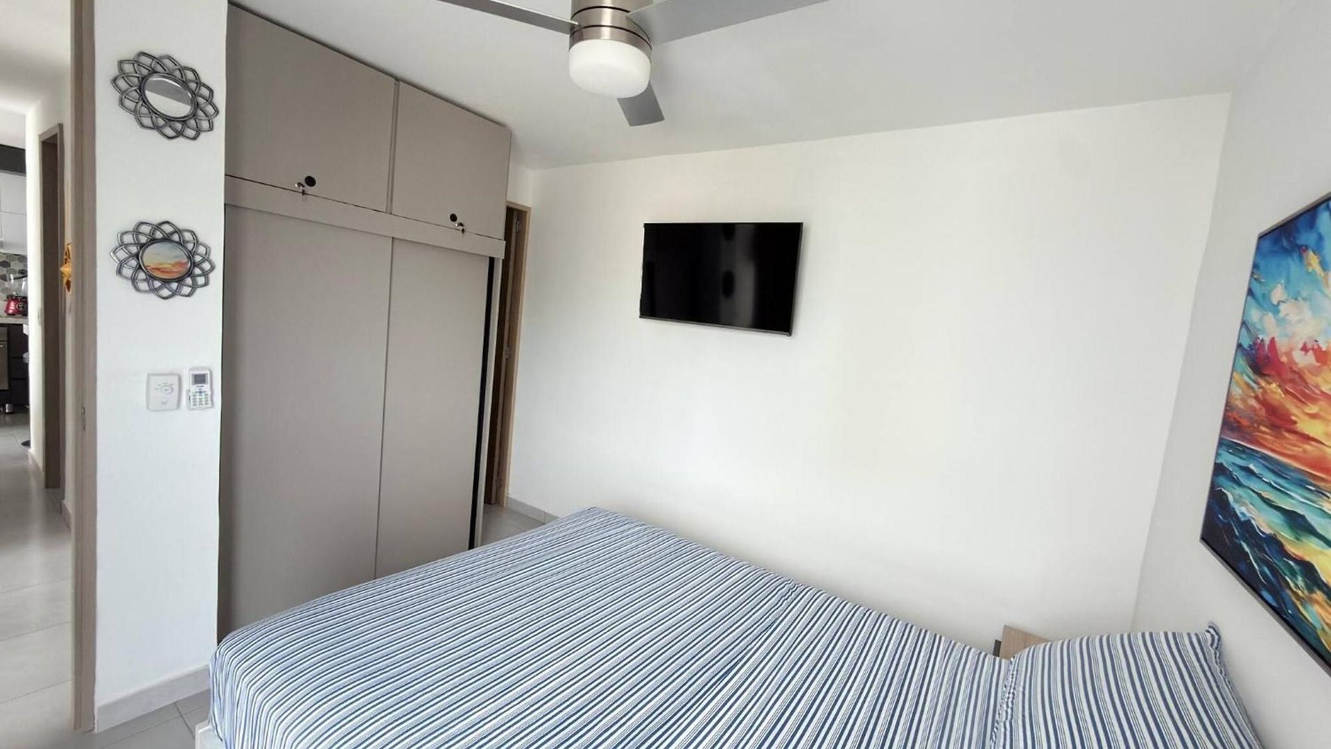 Exclusive 3 Bedroom - Sunset 47 *