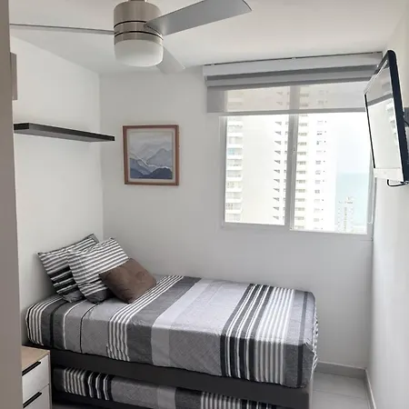 Exclusive 3 Bedroom - Sunset 47 *